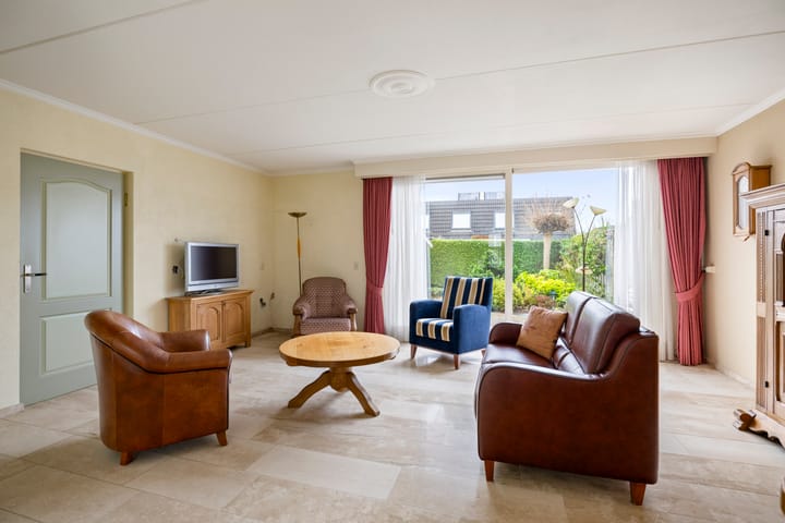 Foto 4 van Neptunus 10