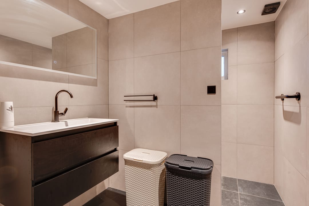 Photo 13 of Geuzenweg 147