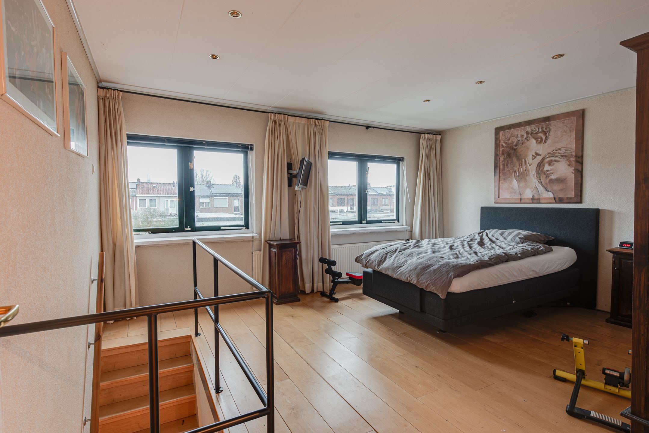 Photo 24 of Geuzenweg 147