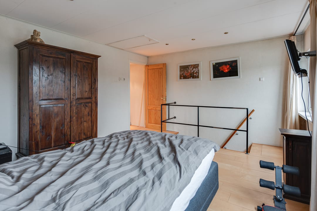 Photo 26 of Geuzenweg 147