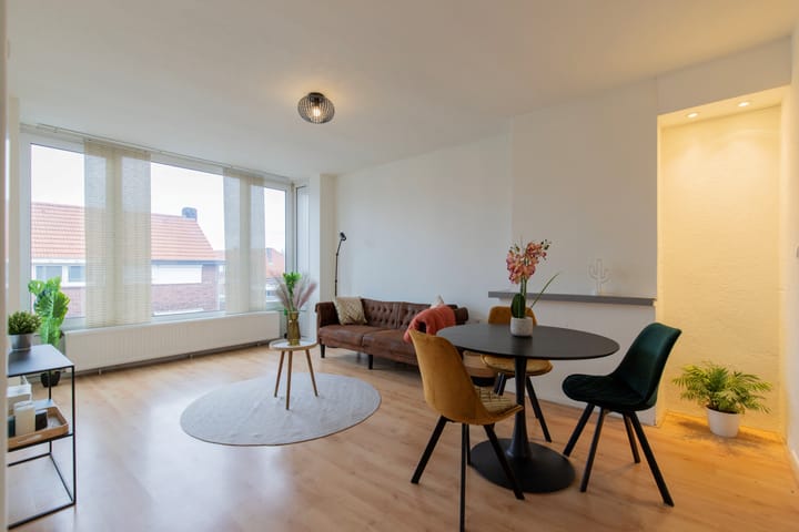 Foto 6 van Mgr. Feronstraat 78