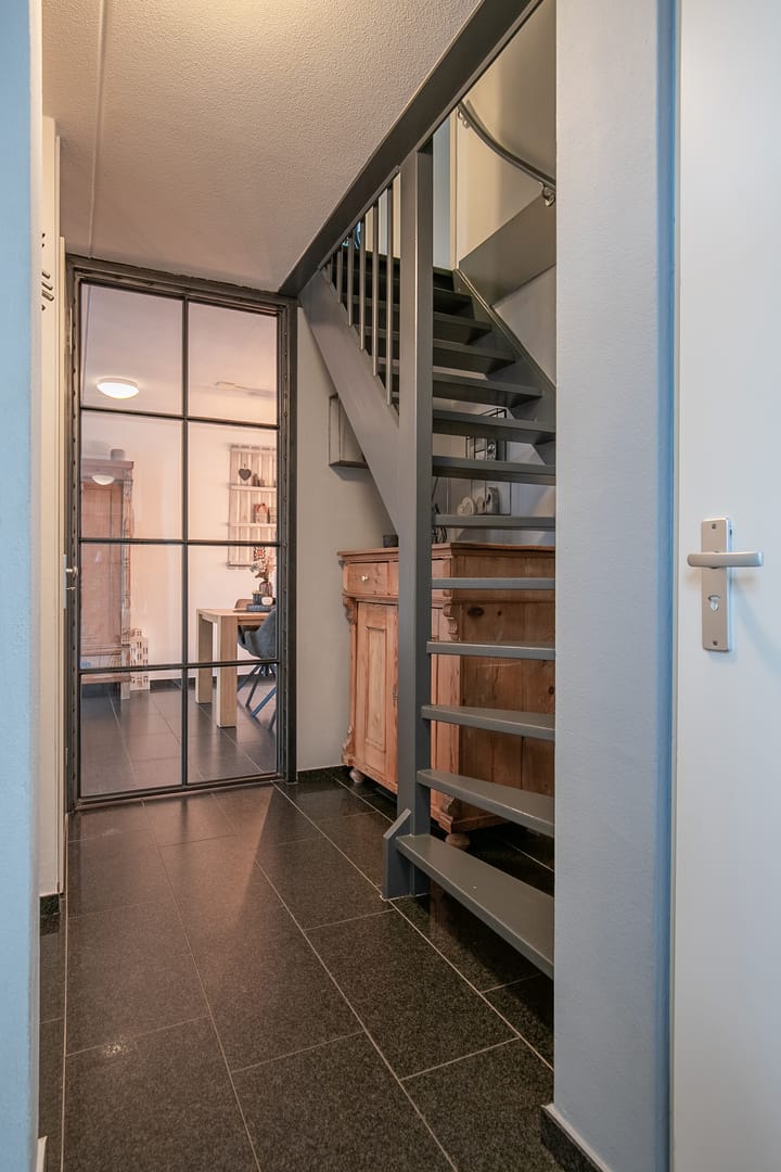 Foto 16 van John Erkensstraat 4