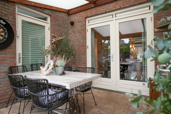 View photo 32 of John Erkensstraat 4