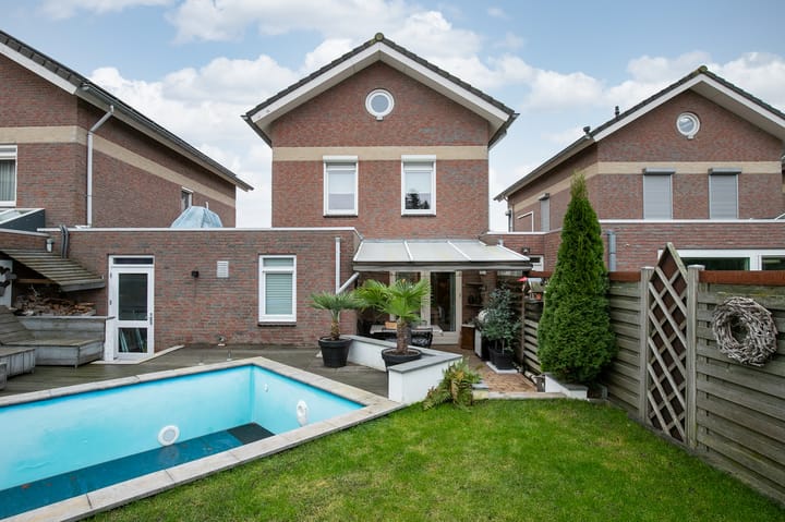 Foto 2 van John Erkensstraat 4