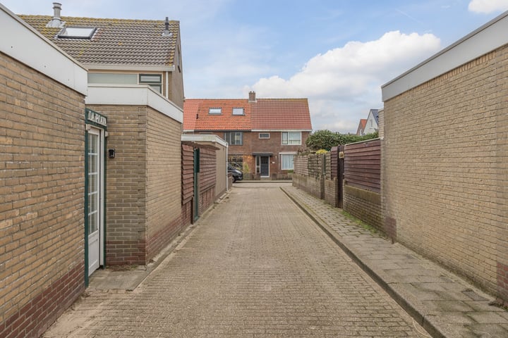 View photo 52 of Prinses Beatrixstraat 6