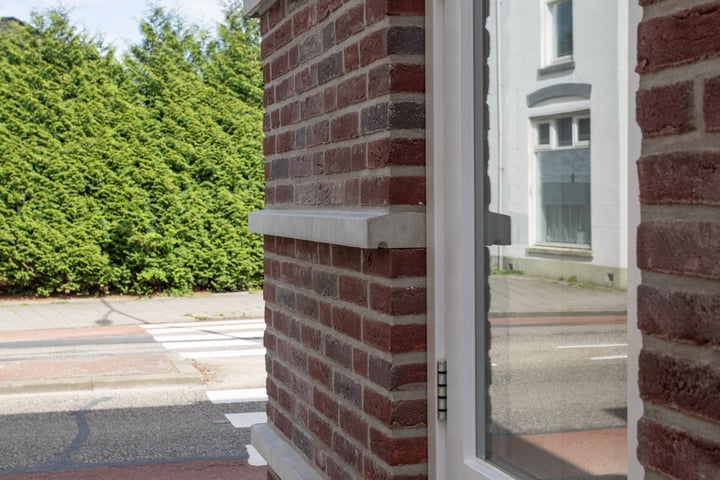 View photo 29 of Bornsestraat 161