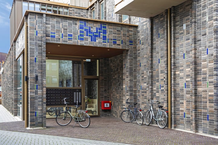 Bekijk foto 4 van Weerdingerstraat 349