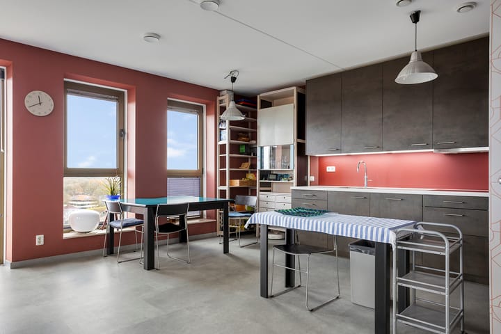 Photo 13 of Weerdingerstraat 349