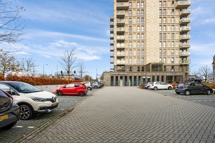 Photo 27 of Weerdingerstraat 349