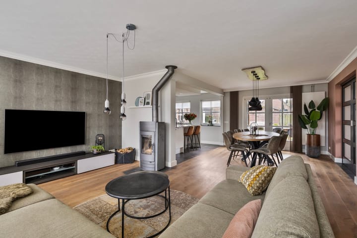 Foto 15 van Hoefblad 14