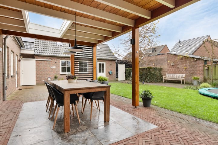 Foto 31 van Hoefblad 14