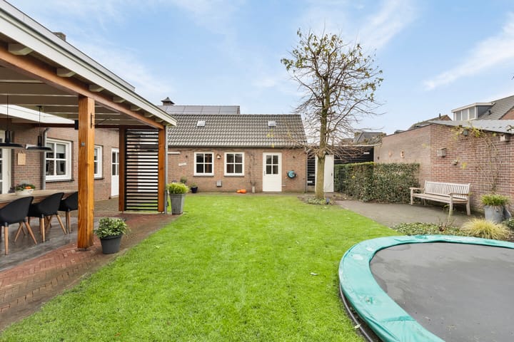 Foto 33 van Hoefblad 14