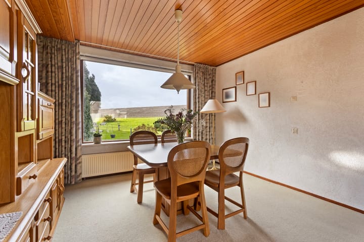 Foto 12 van Emmastraat 4