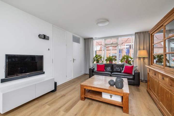 Photo 10 of Manusveert 41