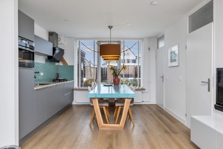 Photo 11 of Manusveert 41