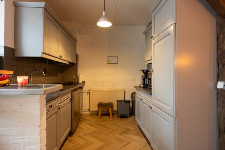 View photo 12 of Kapelaan Heggestraat 13