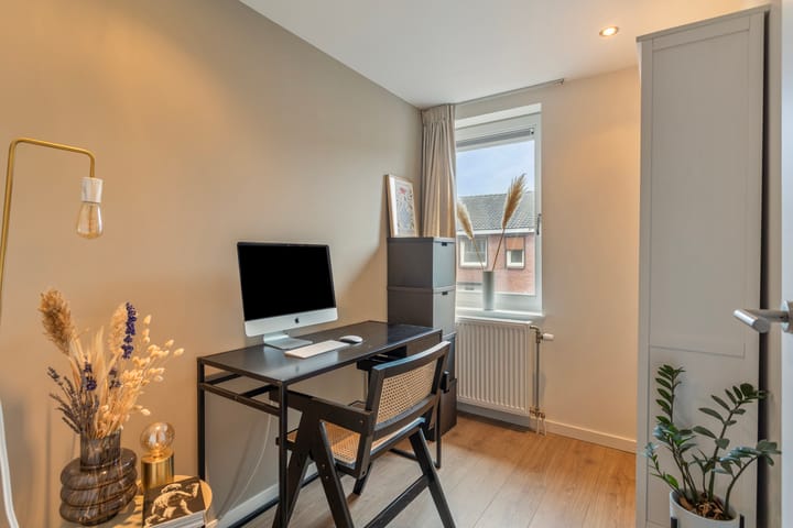 Foto 24 van Van Goorstraat 31