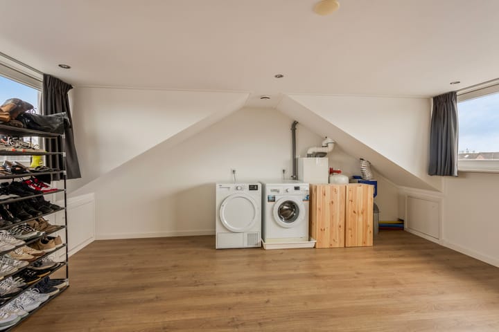 Foto 26 van Van Goorstraat 31