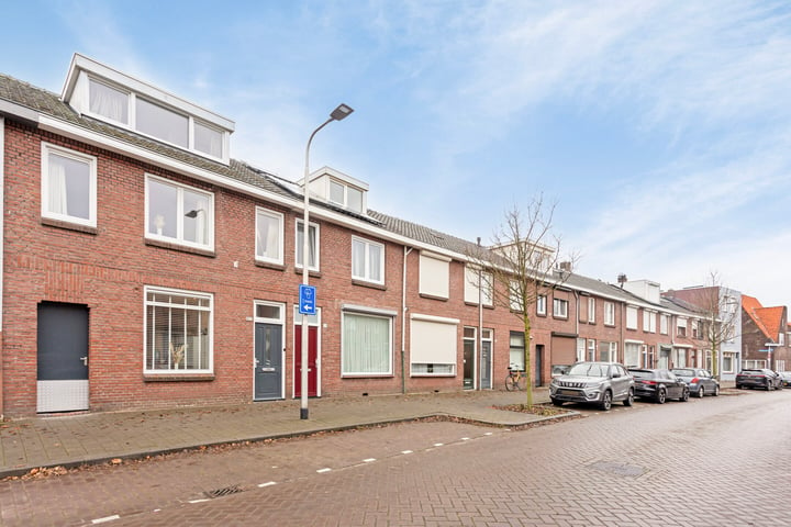 Bekijk foto 32 van Van Goorstraat 31