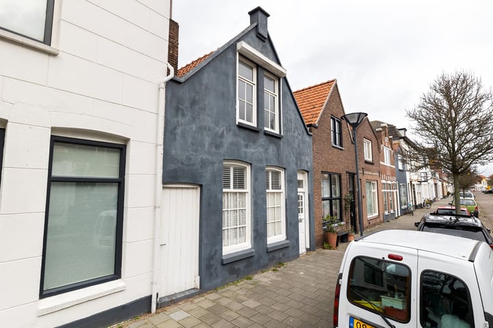 View photo 1 of Glacisstraat 21