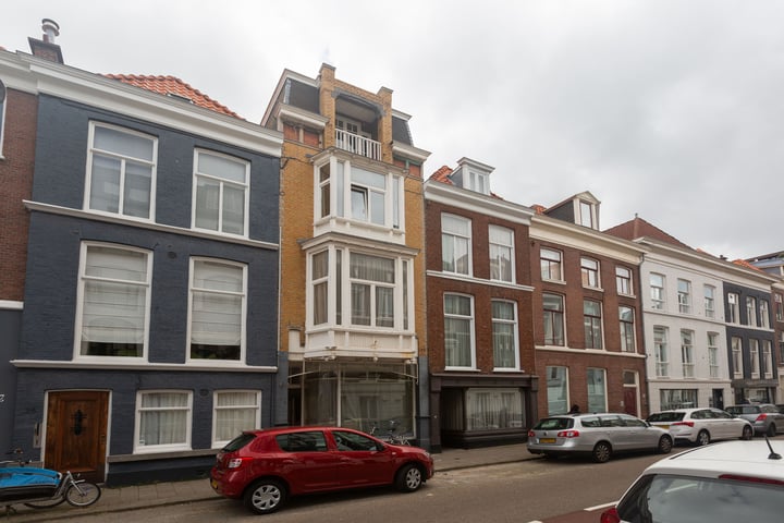 View photo 60 of Anna Paulownastraat 33-A