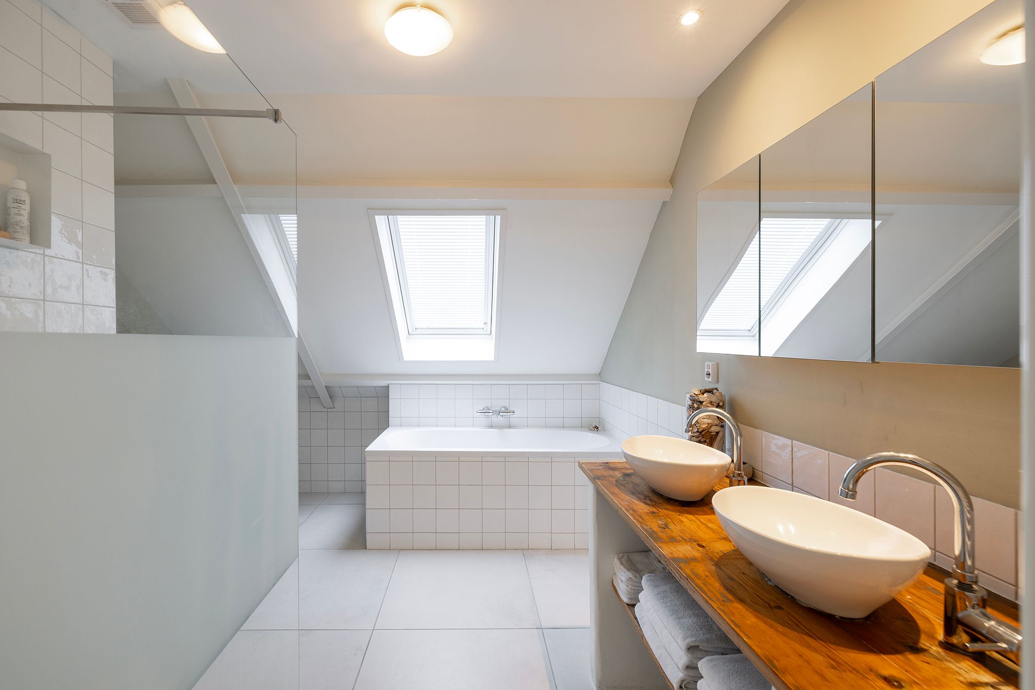 Foto 36 van Zuiderzeestraatweg 491