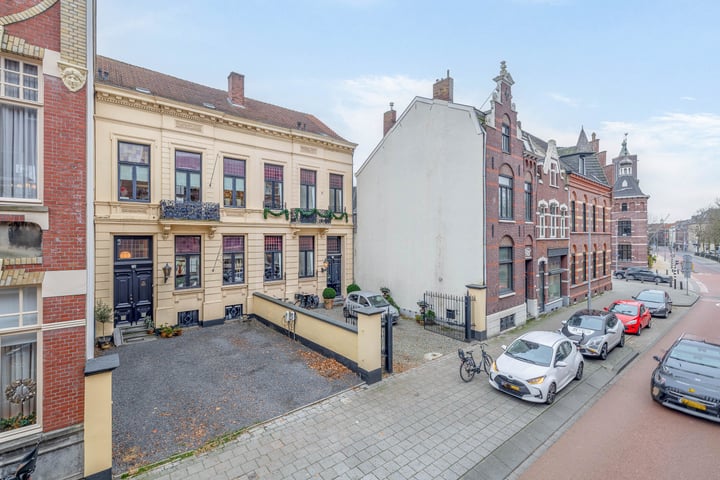 View photo 34 of Sint Martinusstraat 78