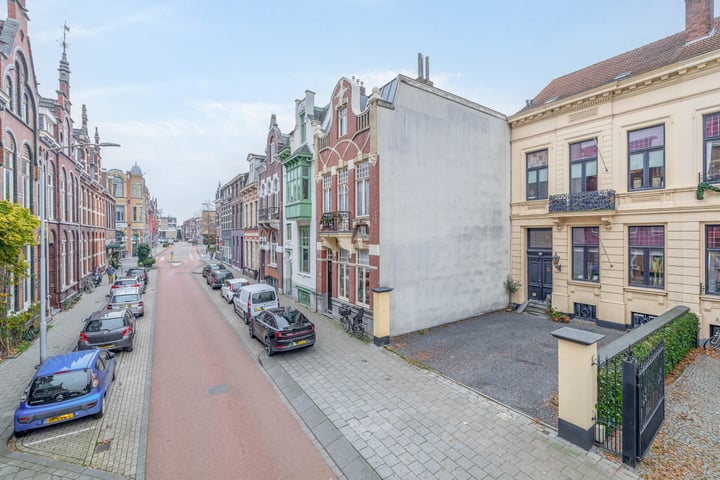 View photo 35 of Sint Martinusstraat 78