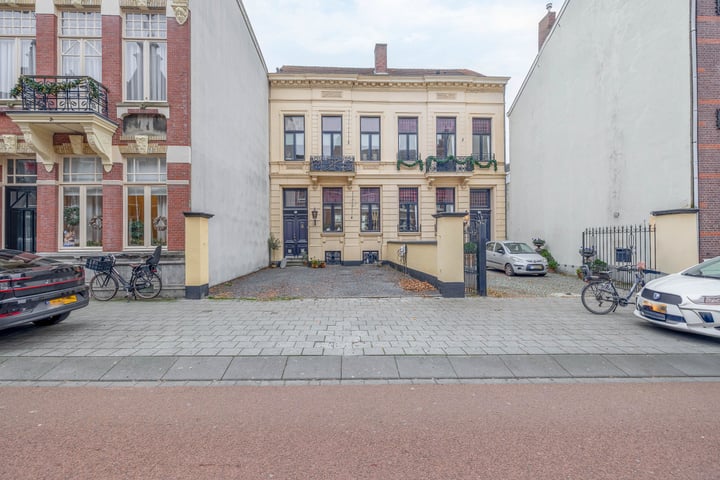 View photo 36 of Sint Martinusstraat 78