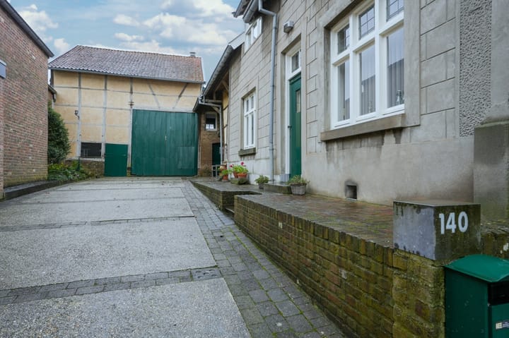 Photo 1 of Dorpsstraat 140