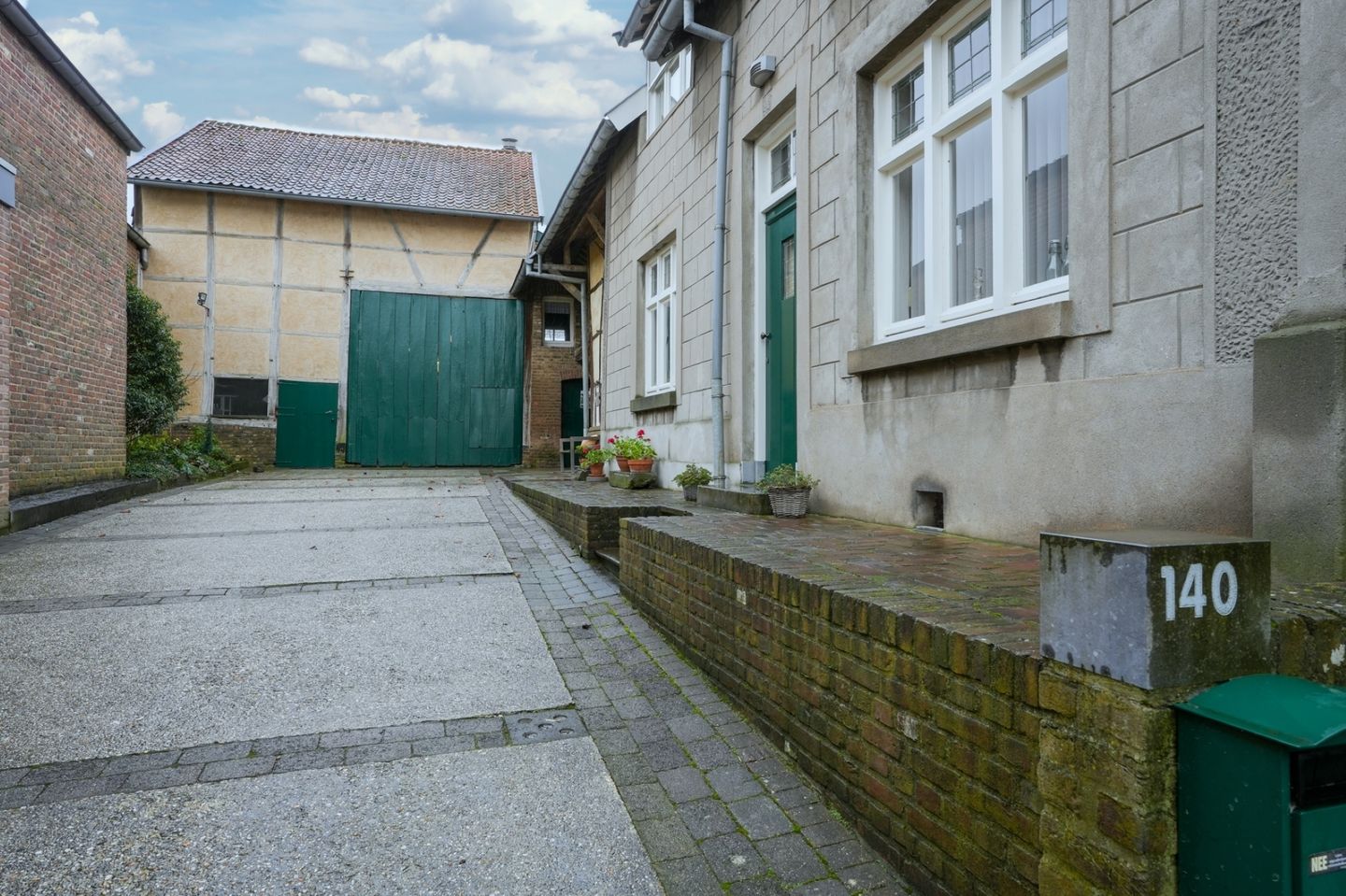 Photo 1 of Dorpsstraat 140