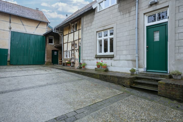 Photo 2 of Dorpsstraat 140