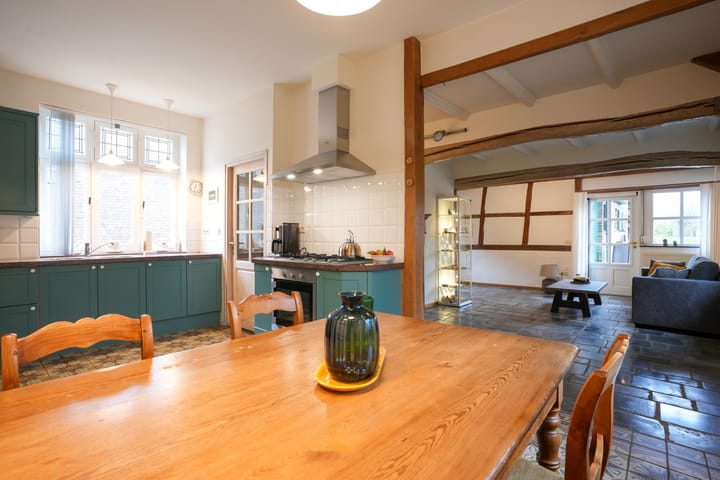 Photo 11 of Dorpsstraat 140