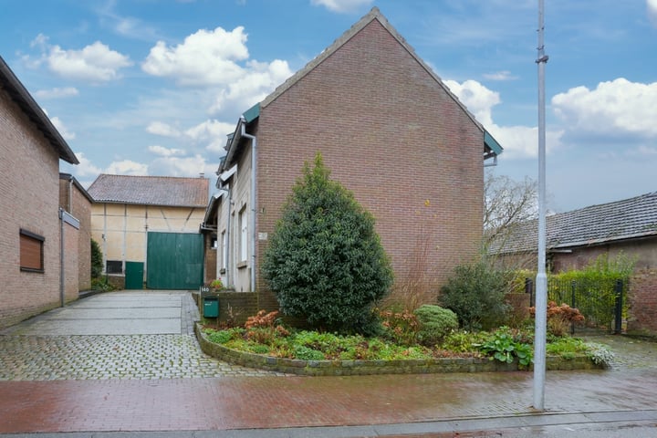 Bekijk foto 38 van Dorpsstraat 140