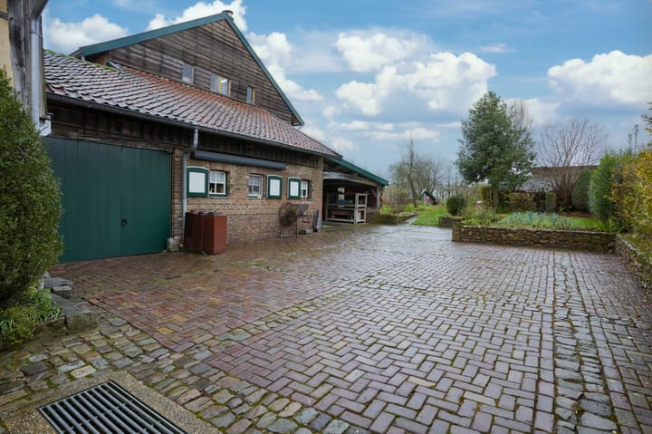 Photo 40 of Dorpsstraat 140