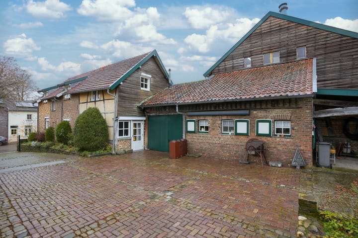 Photo 41 of Dorpsstraat 140