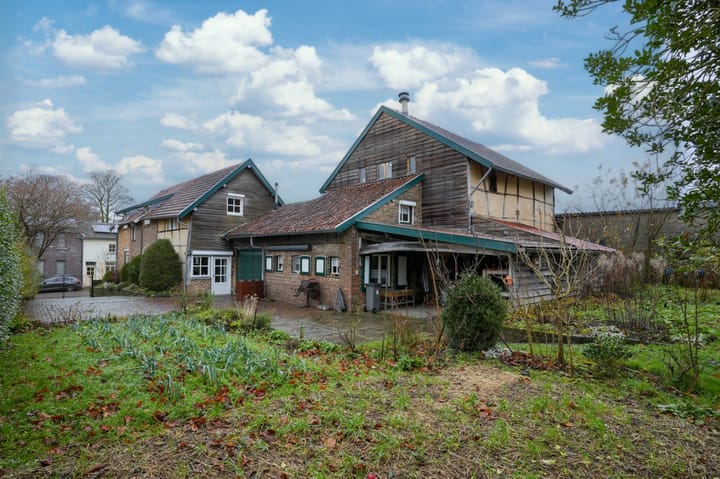 Photo 43 of Dorpsstraat 140