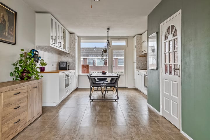 Foto 2 van Welleweg 85