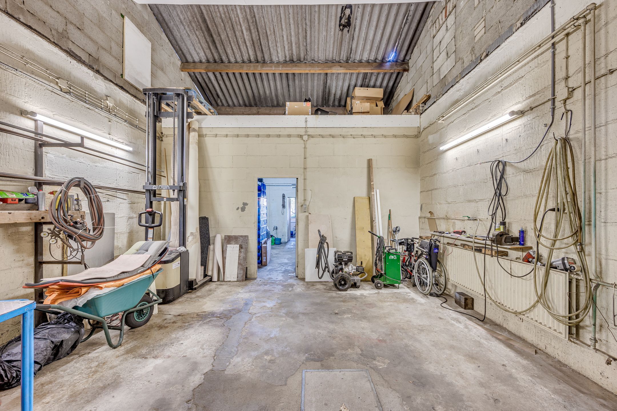 Photo 36 of Americaanseweg 108