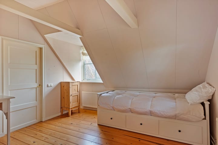 Foto 27 van Middelie 82