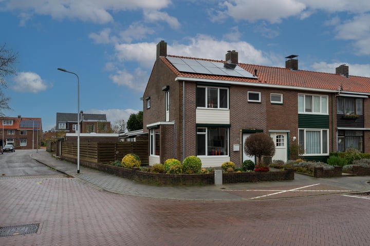 View photo of Heidevenstraat 40