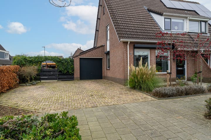 Foto 2 van Aart van Osstraat 4