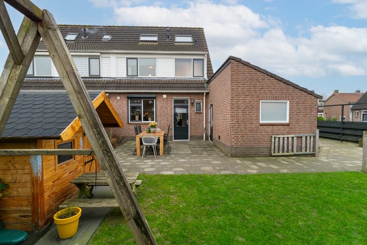 Foto 26 van Aart van Osstraat 4