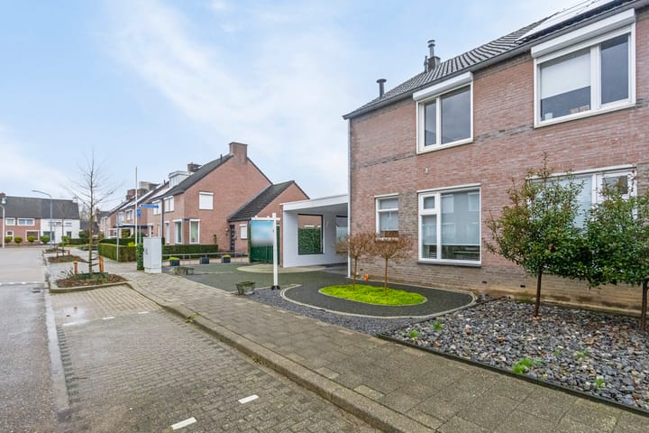 Foto 32 van Praaglaan 111