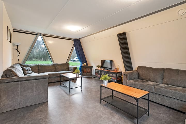 Foto 14 van Elsweg 15-T