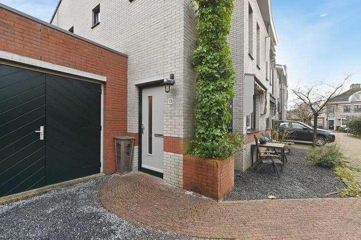 Foto 46 van Astersingel 128