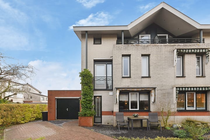 Foto 48 van Astersingel 128