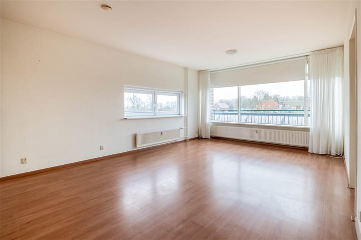 Foto 2 van Museumplein 28-08