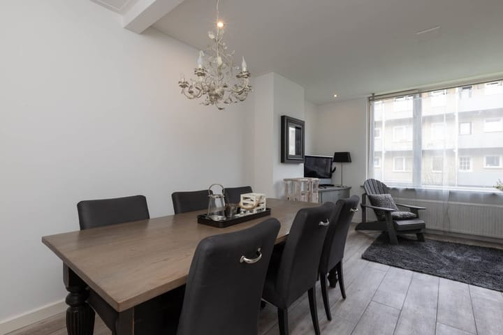 Photo 9 of C. Evertsenstraat 99