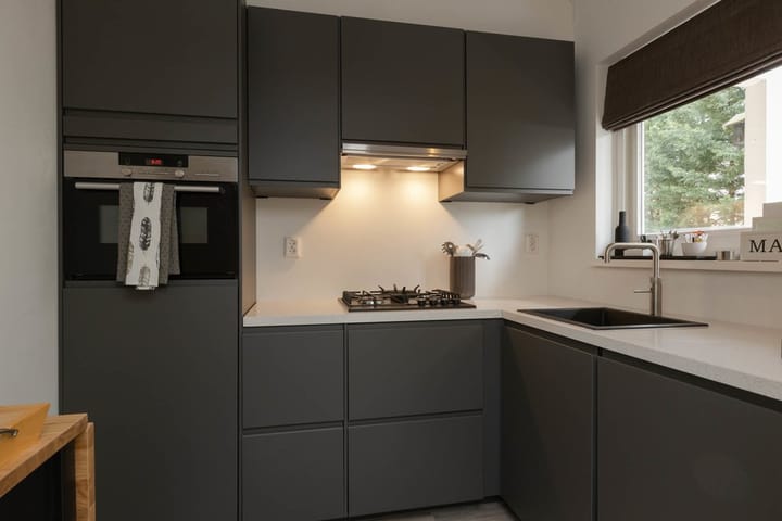 Photo 11 of C. Evertsenstraat 99